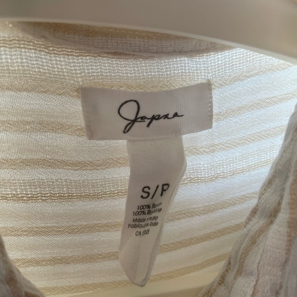 Linen Button Up Top - Picture 2 of 2